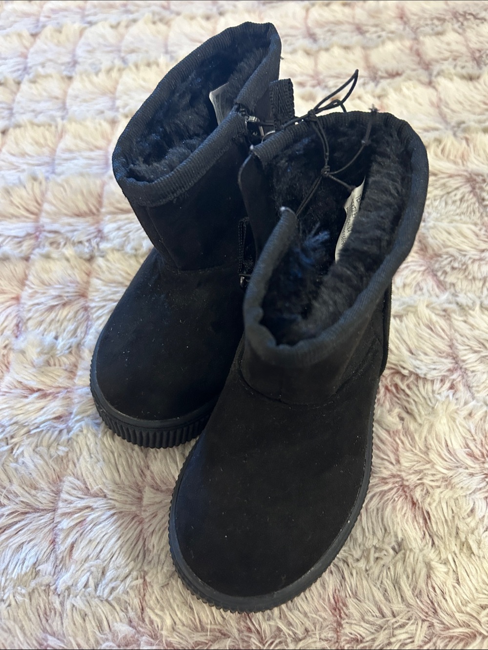 Cat & Jack Kids Black Fleece-Lined Winter Boots size 7 new